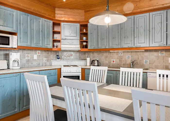 Kinostupa 2a - 15-16 By Interhome ルカ